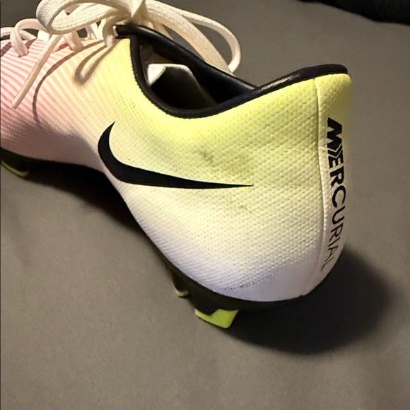 Nike Metcurial Gradient Soccer Cleats - Picture 6 of 8